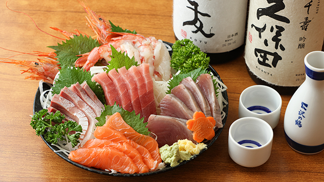 たぬき 築地直送の鮮魚を使った刺身の盛り合わせ